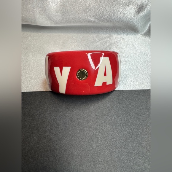 Marc by Marc Jacobs “Absolutely” Red and White Design with Gold Accent Bracelet - Picture 6 of 7